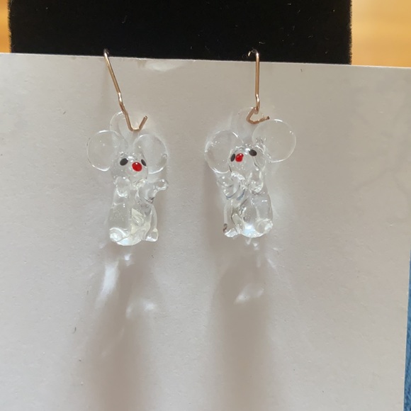 Little Mouse blown glass pierced earrings - Picture 2 of 3
